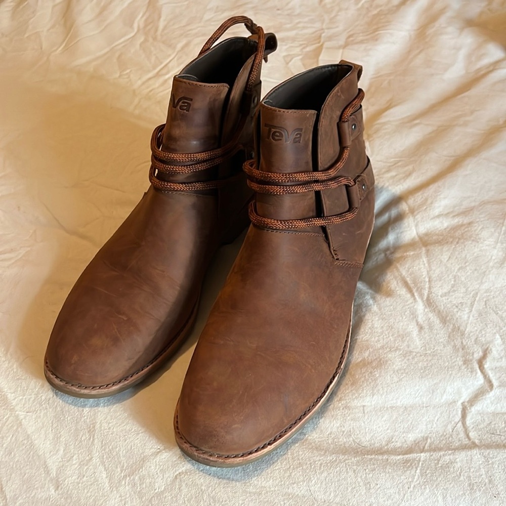 Teva Women's De La Vina Dos Shorty Boot Size 10 EUC